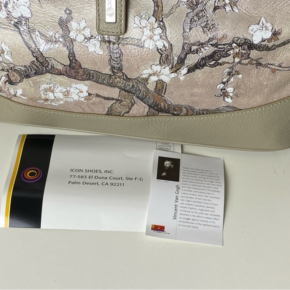 Icon Elegant Cherry Blossoms Women's Bag - Picture 9 of 10